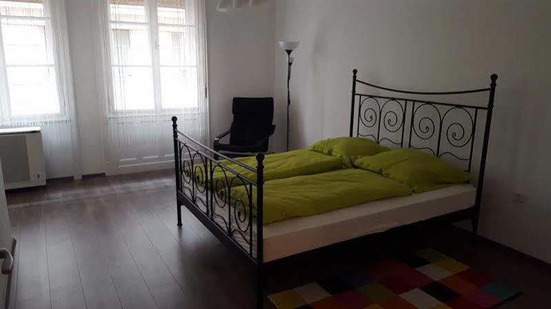 Walking Bed Budapest Downtown Hostel Exterior photo